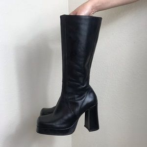 Vintage 90s 2000s Steve Madden genuine leather platform Bratz style witchy boots
